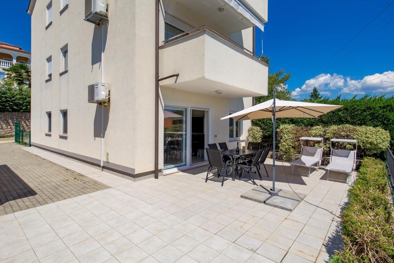Pool Apartment Maurina Opatija With Sea View Icici Ngoại thất bức ảnh