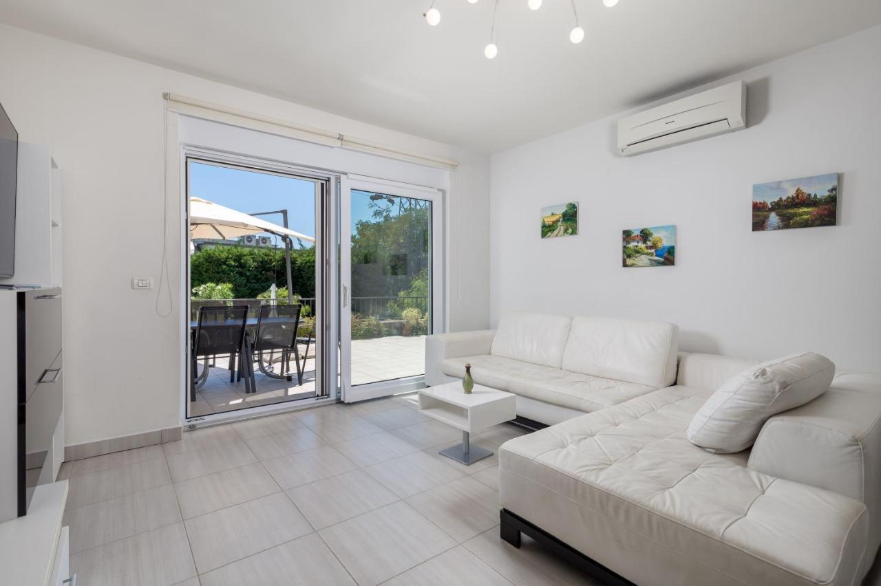 Pool Apartment Maurina Opatija With Sea View Icici Ngoại thất bức ảnh